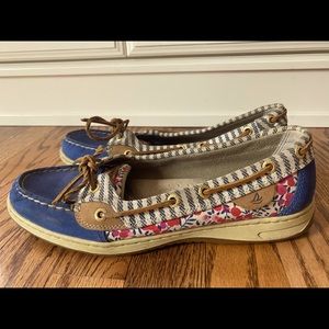 Cutest berry Sperry boat shoes